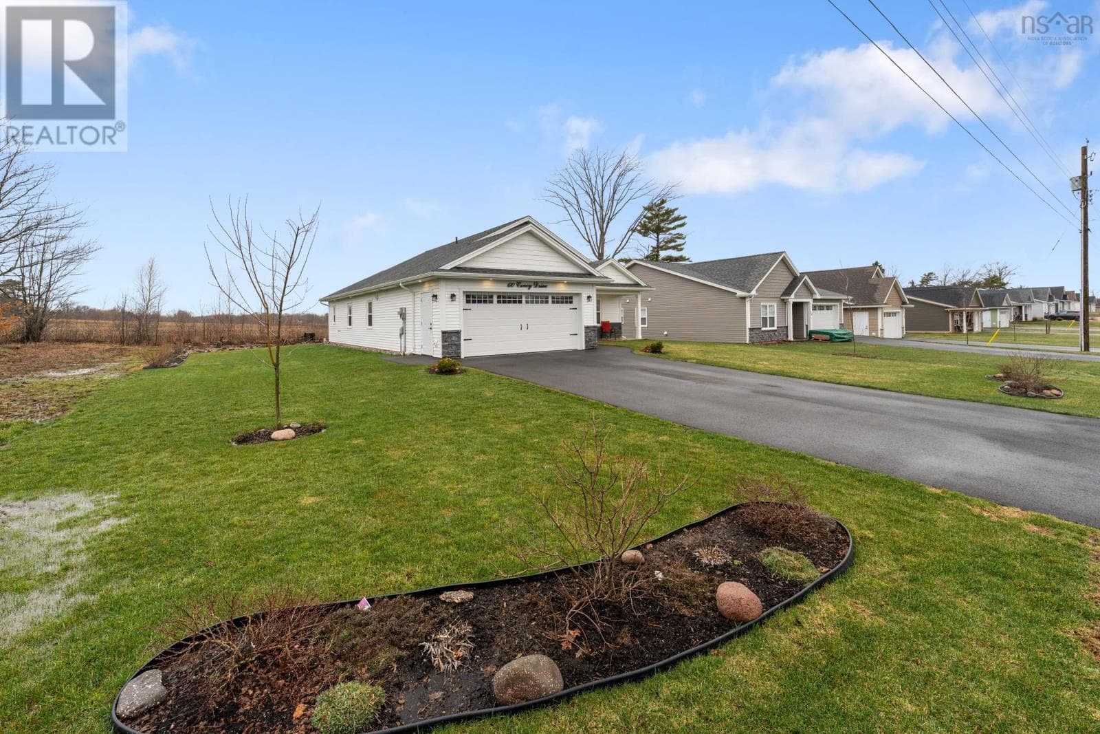 60 Covey Drive photo 5