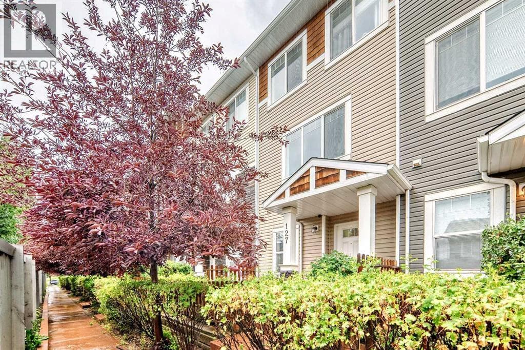 2 bed 2 bath single family at 127, 2802 Kings Heights Gate SE — $355,000