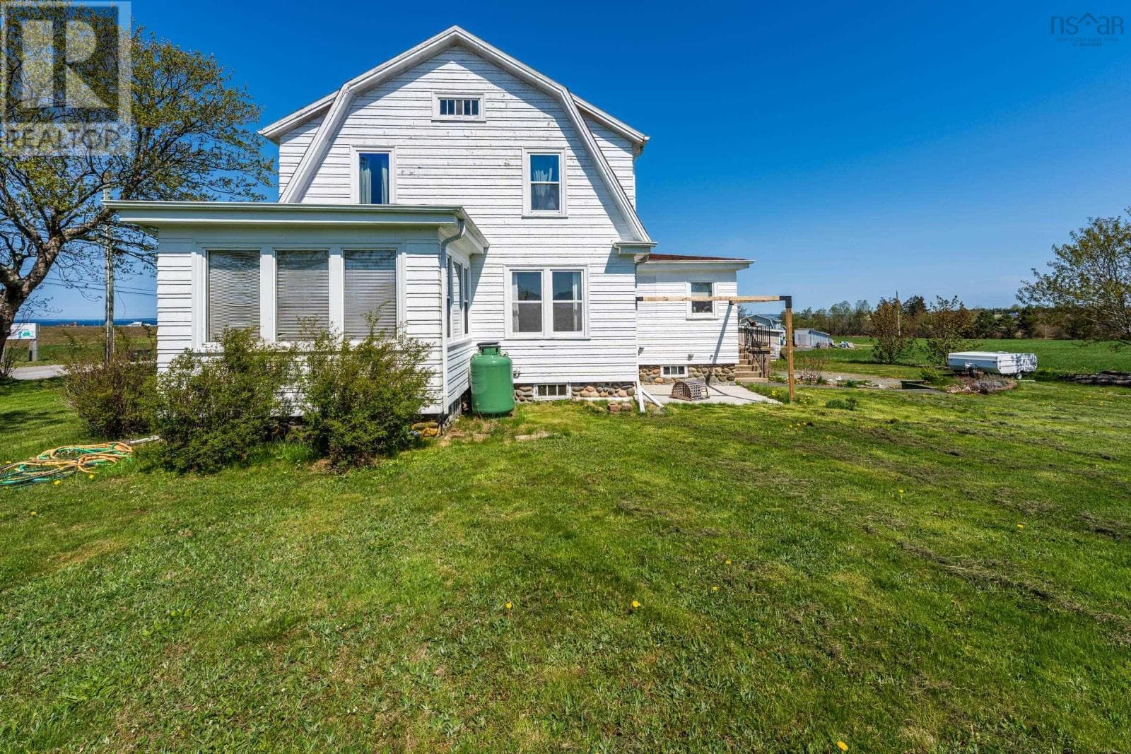 8882 Highway 1 photo 4