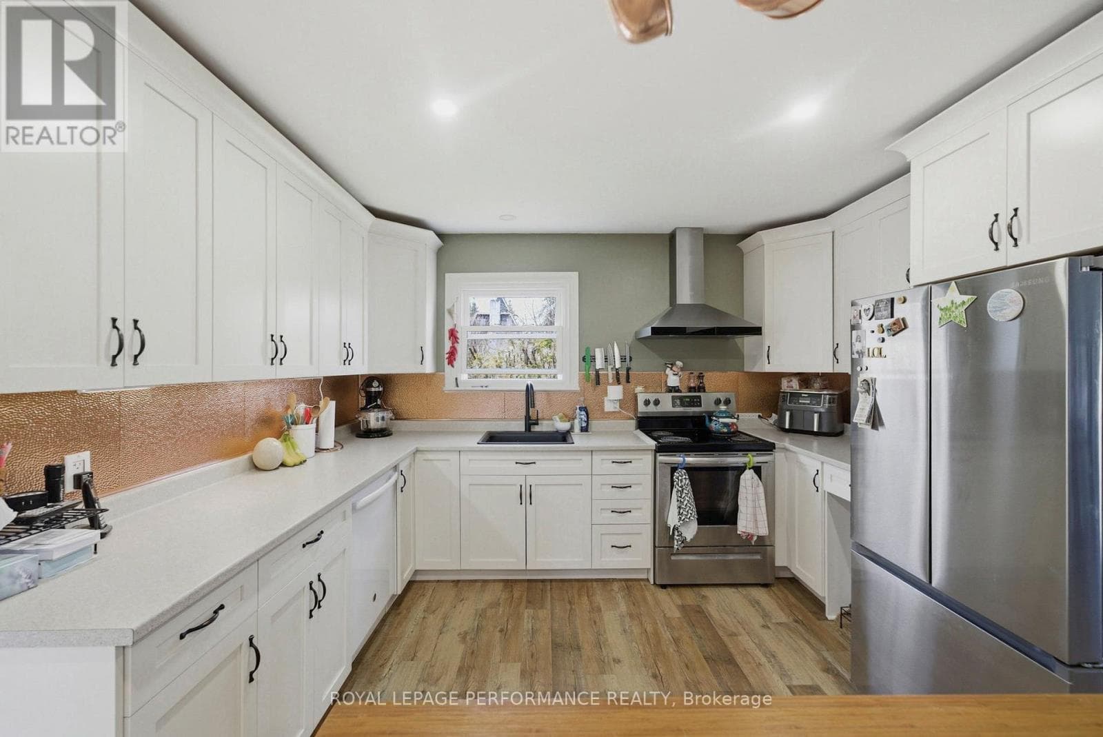17370 HEADLINE ROAD photo 5