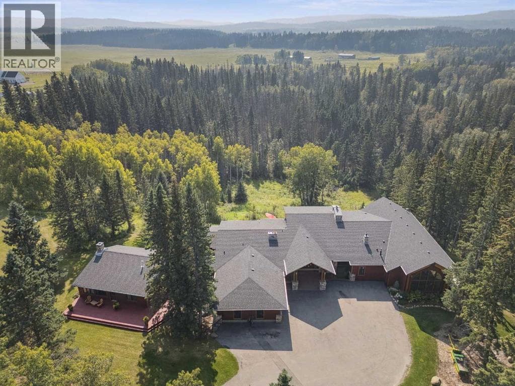 226003 Priddis Valley Road W photo 2