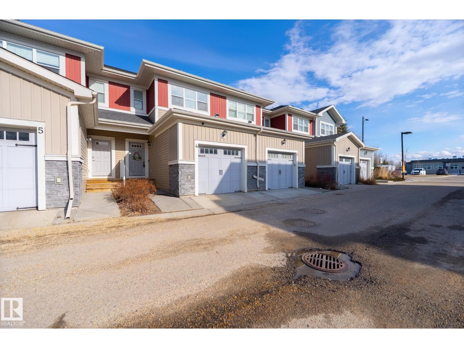 #4 3710 ALLAN DR SW photo 2