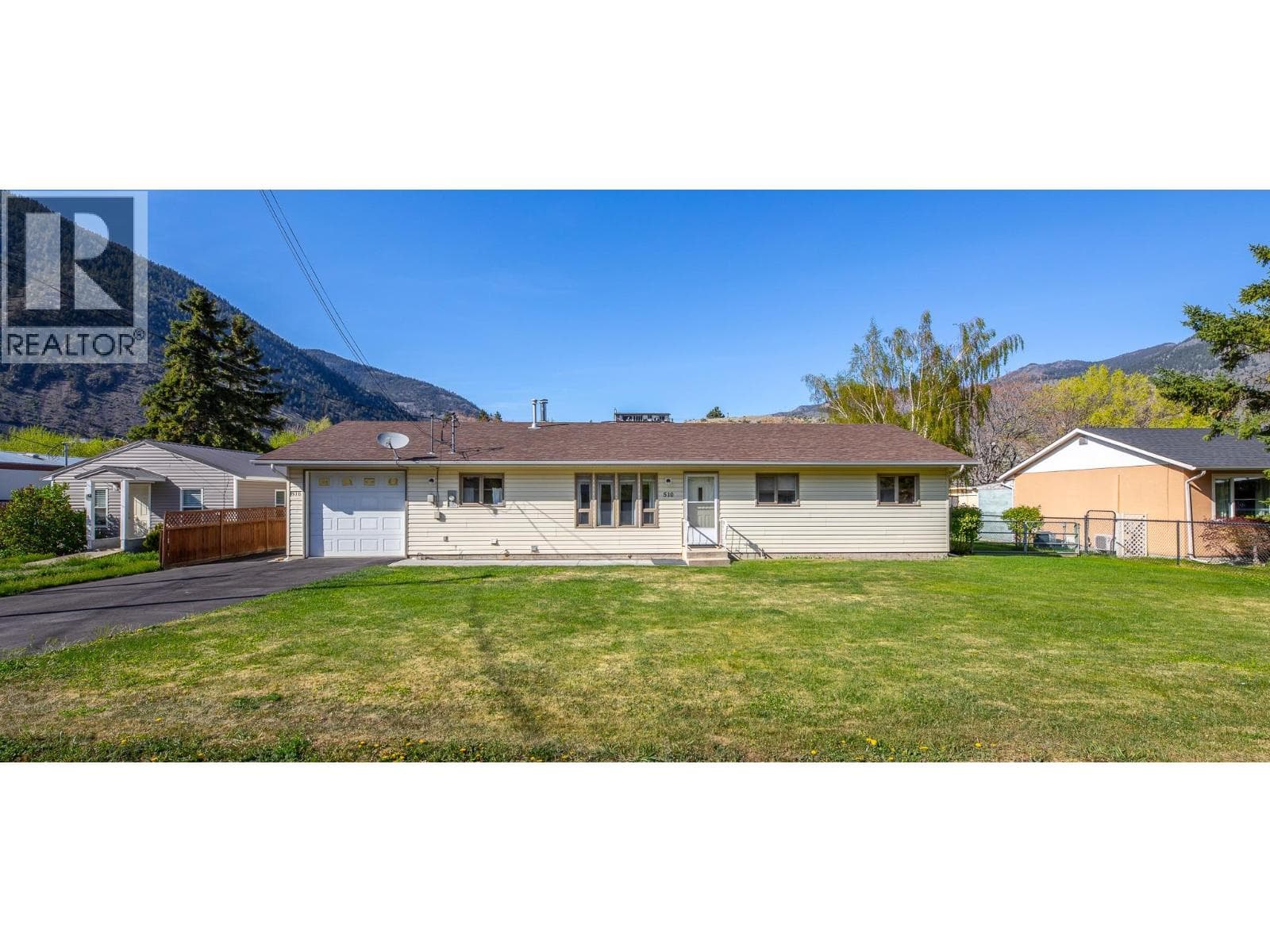 3 bed 2 bath single family at 510 6th Avenue — $579,000