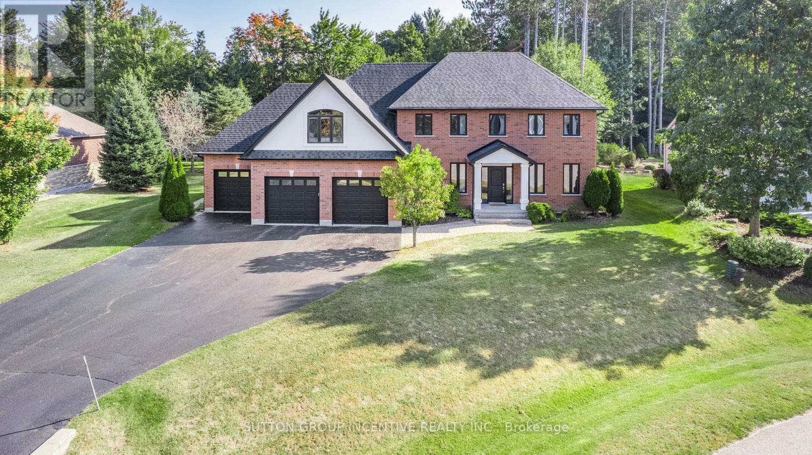 38 LILAC LANE photo 3