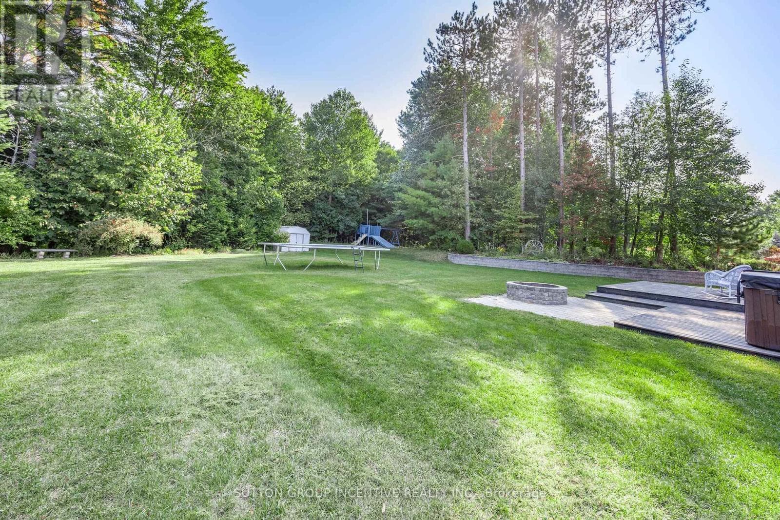 38 LILAC LANE photo 5