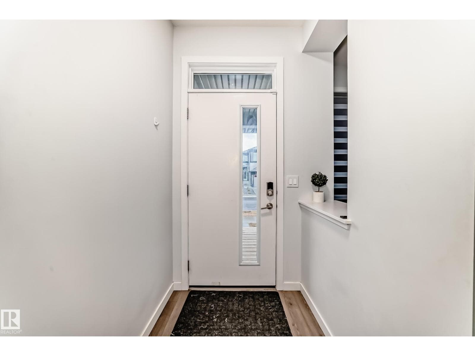 9912 226 ST NW photo 4