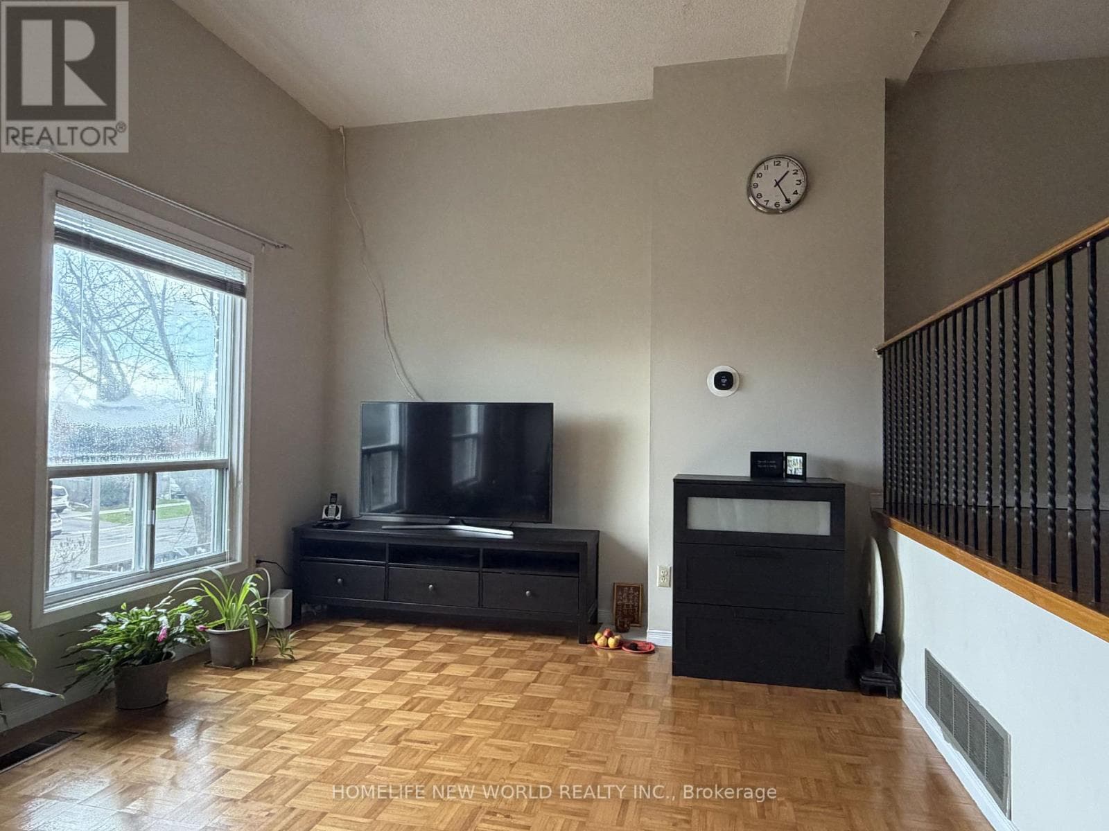35 - 1121 SANDHURST CIRCLE photo 5