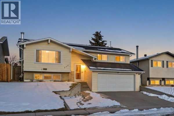 4 bed 3 bath single family at 171 Rundlefield Crescent NE — $630,000