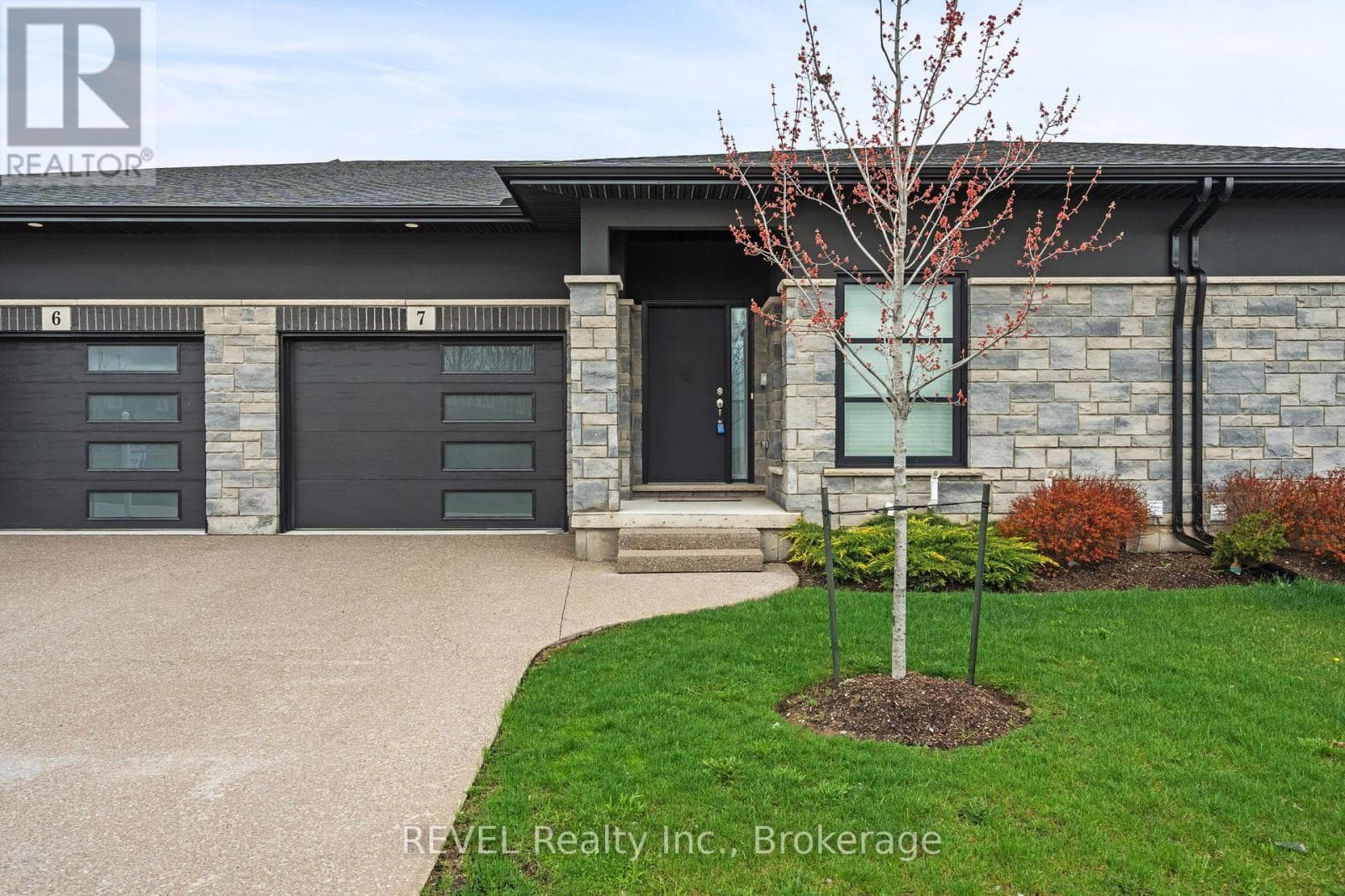 2 bed 3 bath single family at 7 - 7138 PARSA STREET E — $752,000