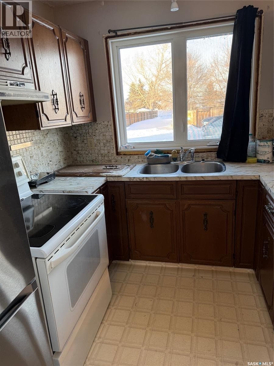 51 Shelley DRIVE photo 4
