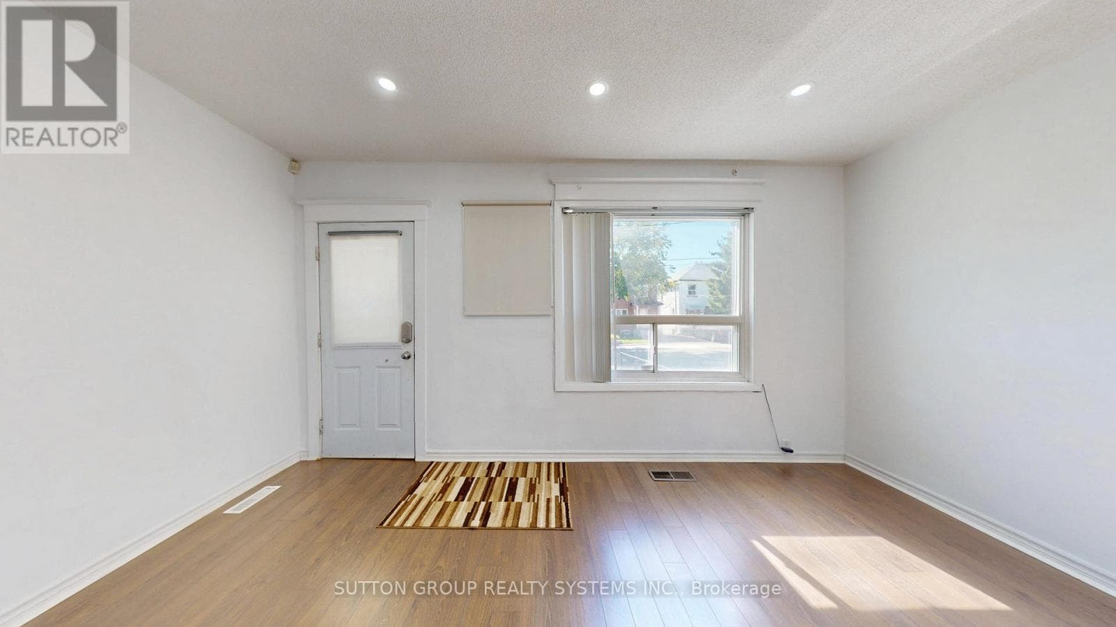 128 NORTHLAND AVENUE photo 3