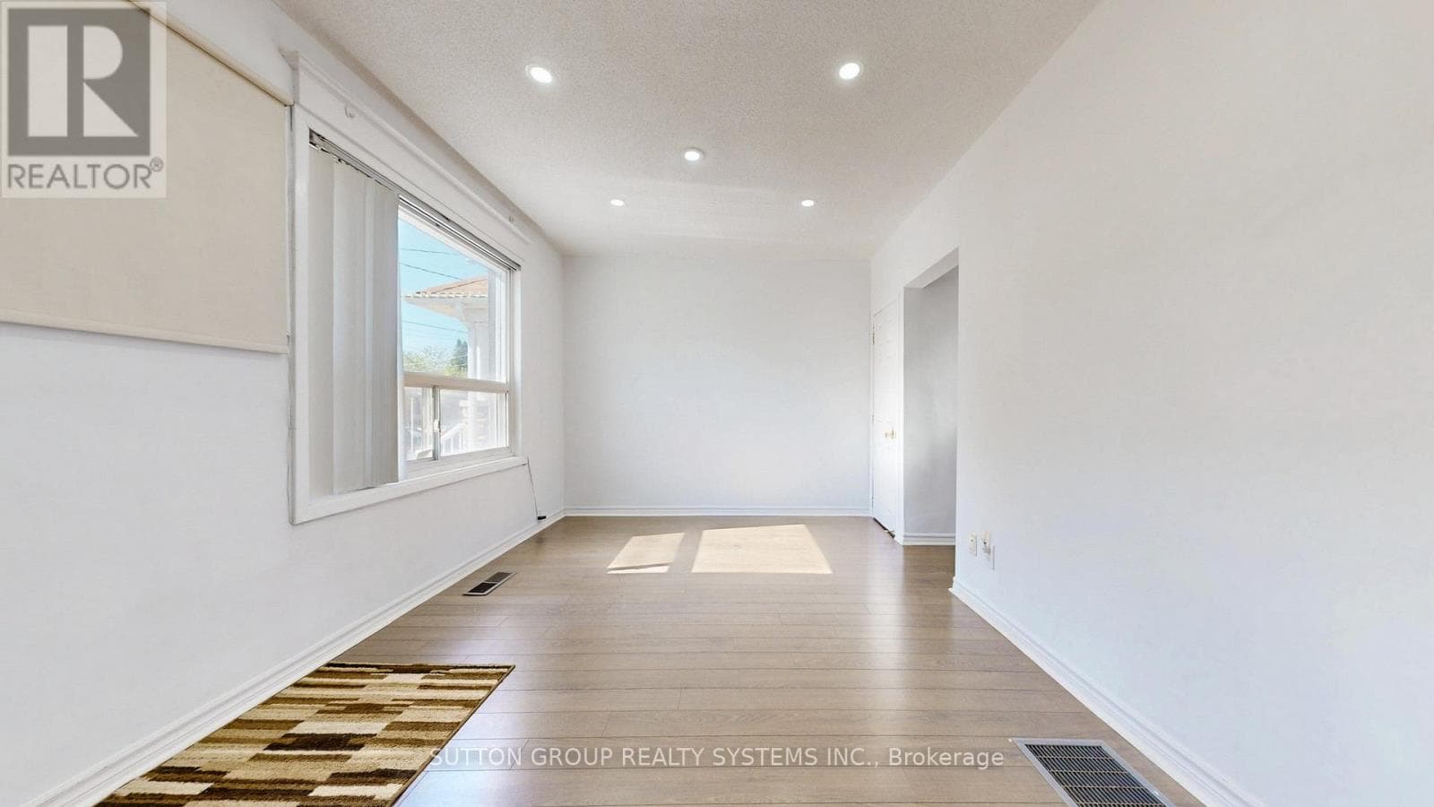 128 NORTHLAND AVENUE photo 4