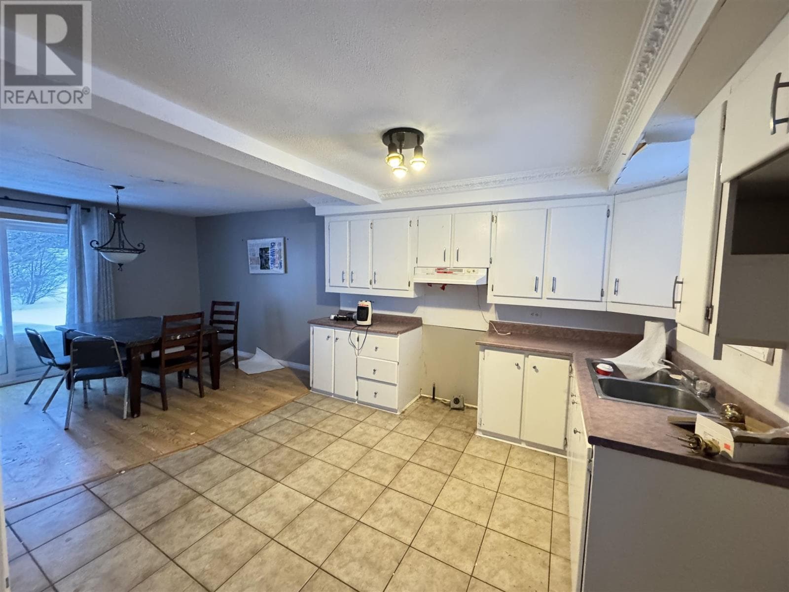 20 Edward ST photo 2