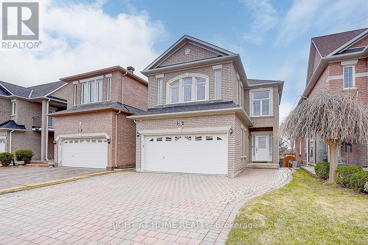 47 TOPOROWSKI AVENUE photo 2