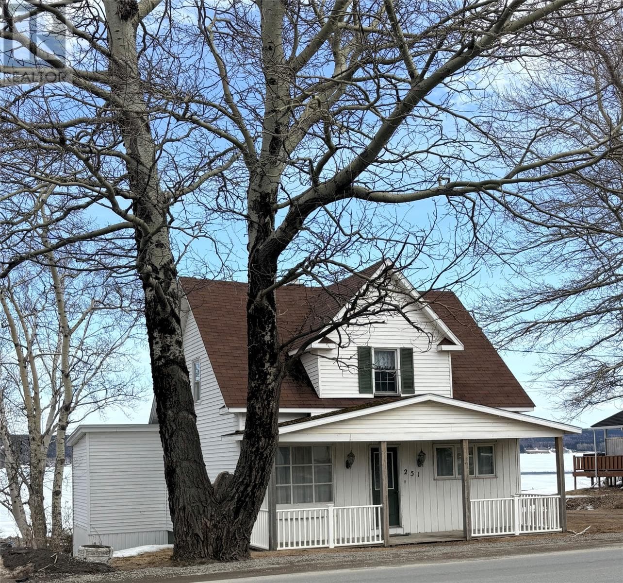 251 Main Street photo 3
