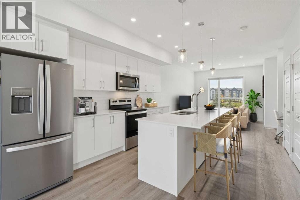 3 bed 3 bath single family at 54 Evanscrest Manor NW — $482,500