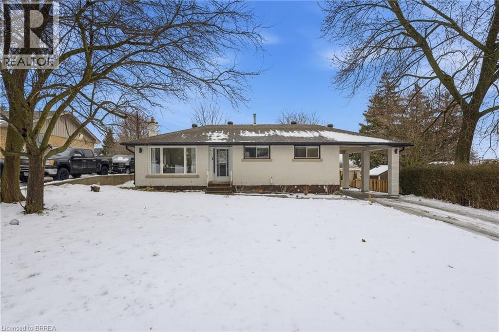 3 bed 2 bath single family at 4 LILLIAN Street — $649,900