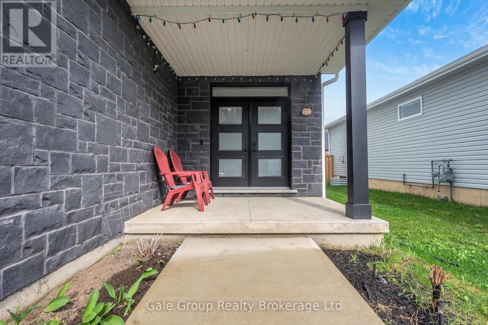 48 CASH CRESCENT photo 3