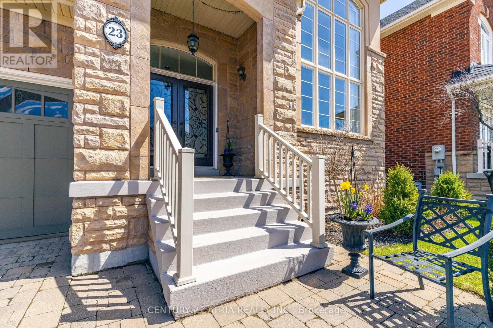 23 WESLOCK CRESCENT photo 2