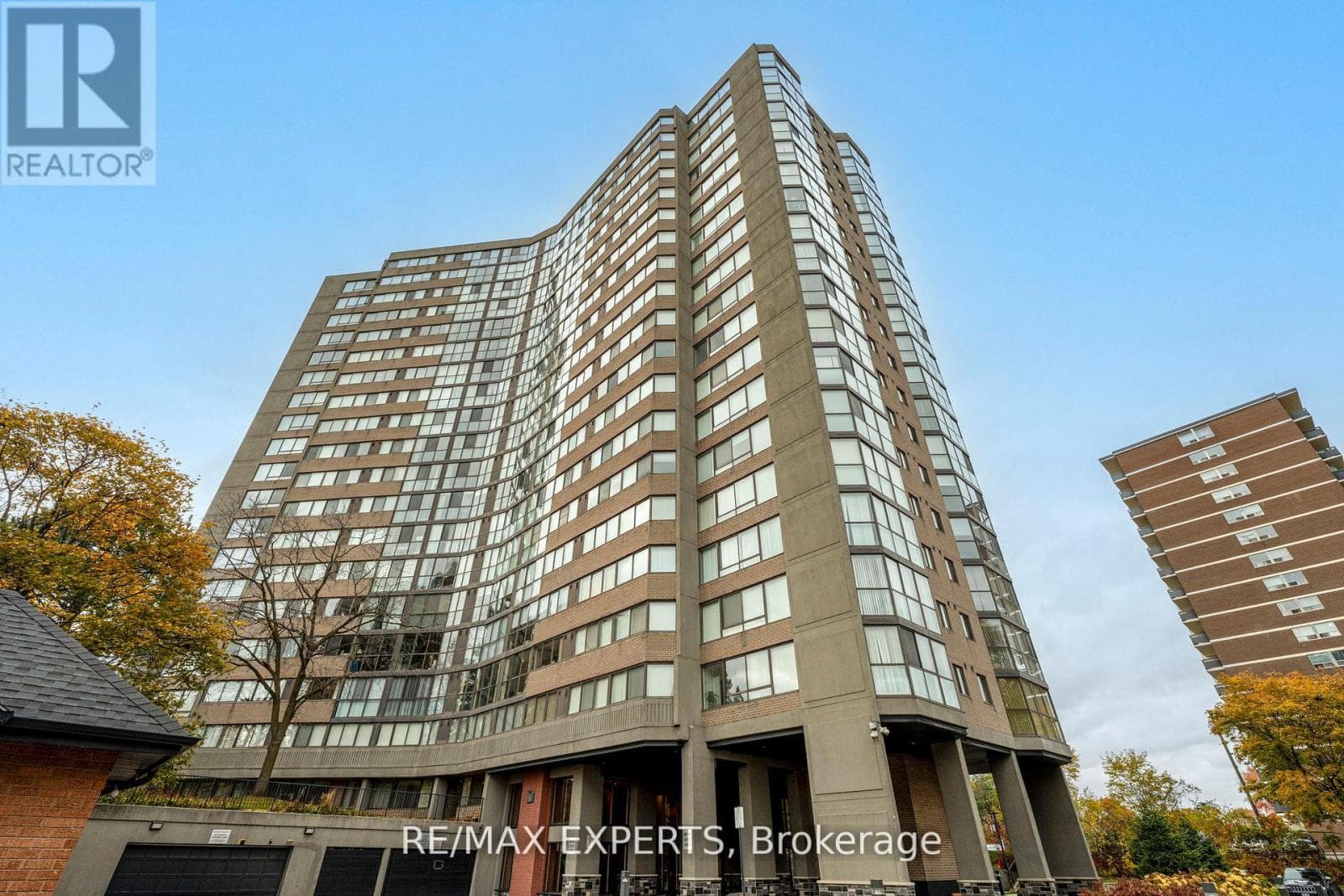 1103 - 40 RICHVIEW ROAD photo 2
