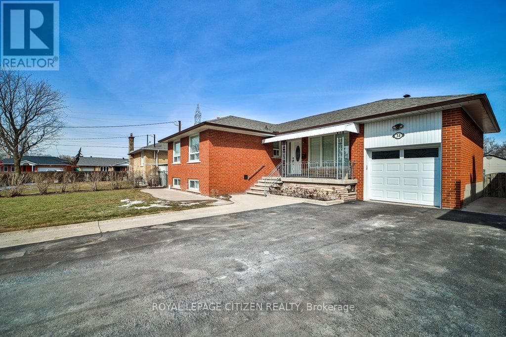 34 BELLEGLADE COURT photo 4