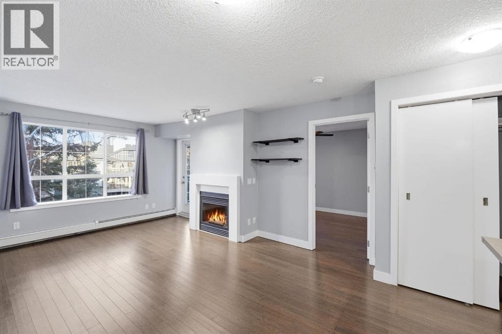 426, 35 Richard Court SW photo 5