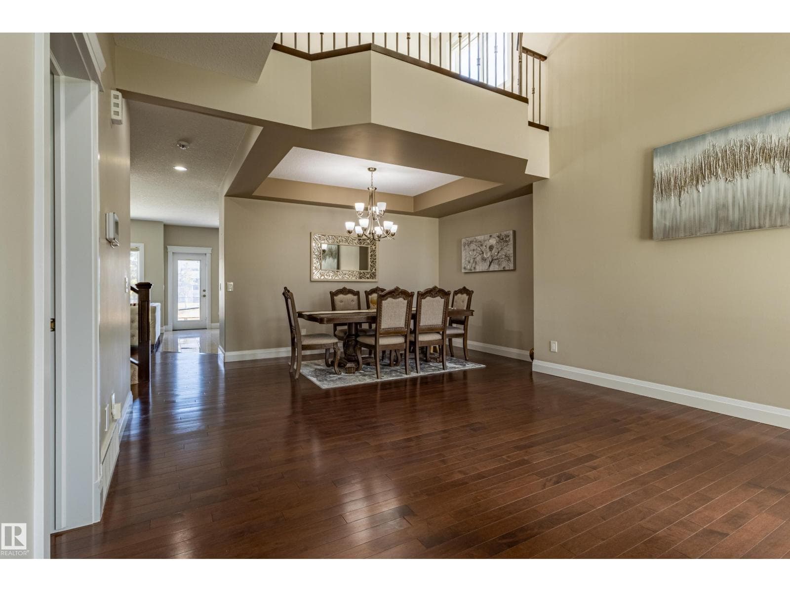 3611 14 ST NW photo 4