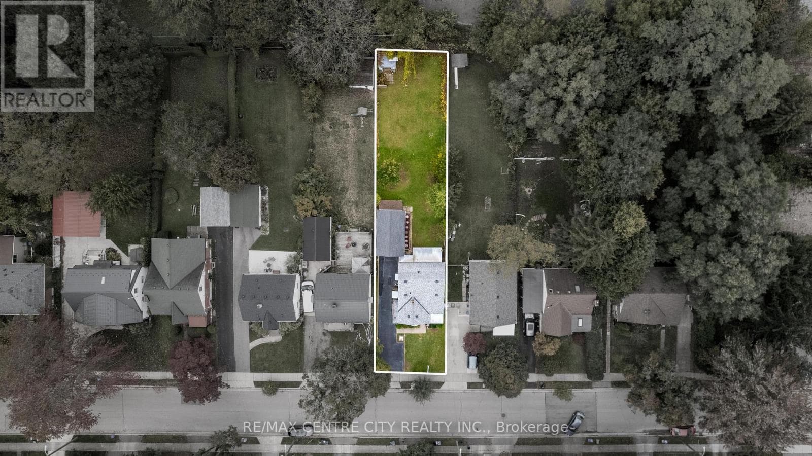 478 MOORE STREET photo 3