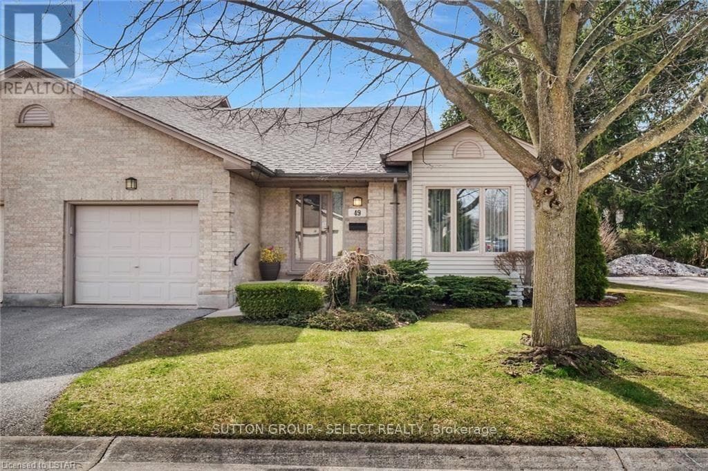 3 bed 3 bath single family at 49 - 99 EDGEVALLEY ROAD — $549,000