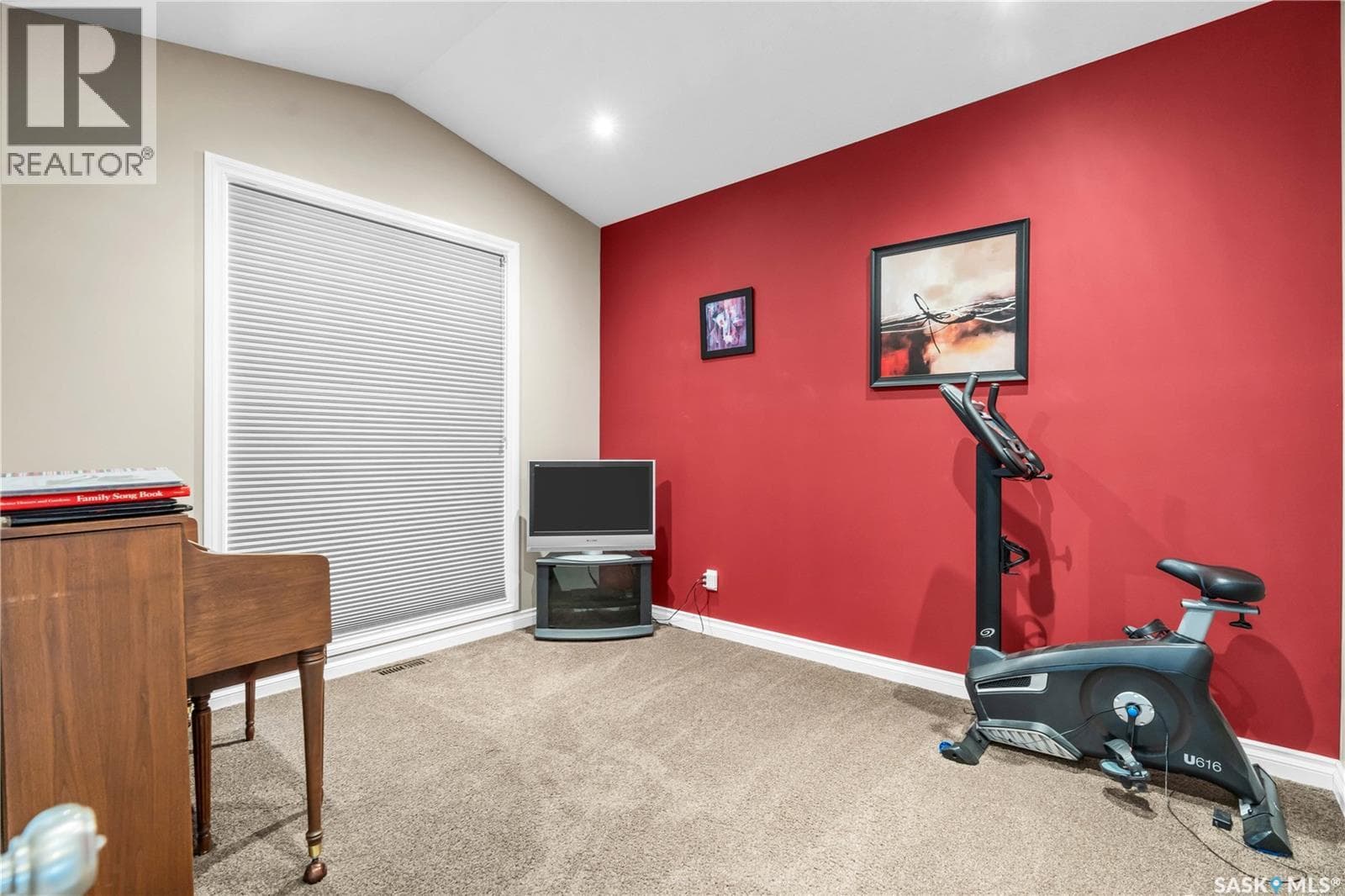 3969 Sandhill CRESCENT photo 4
