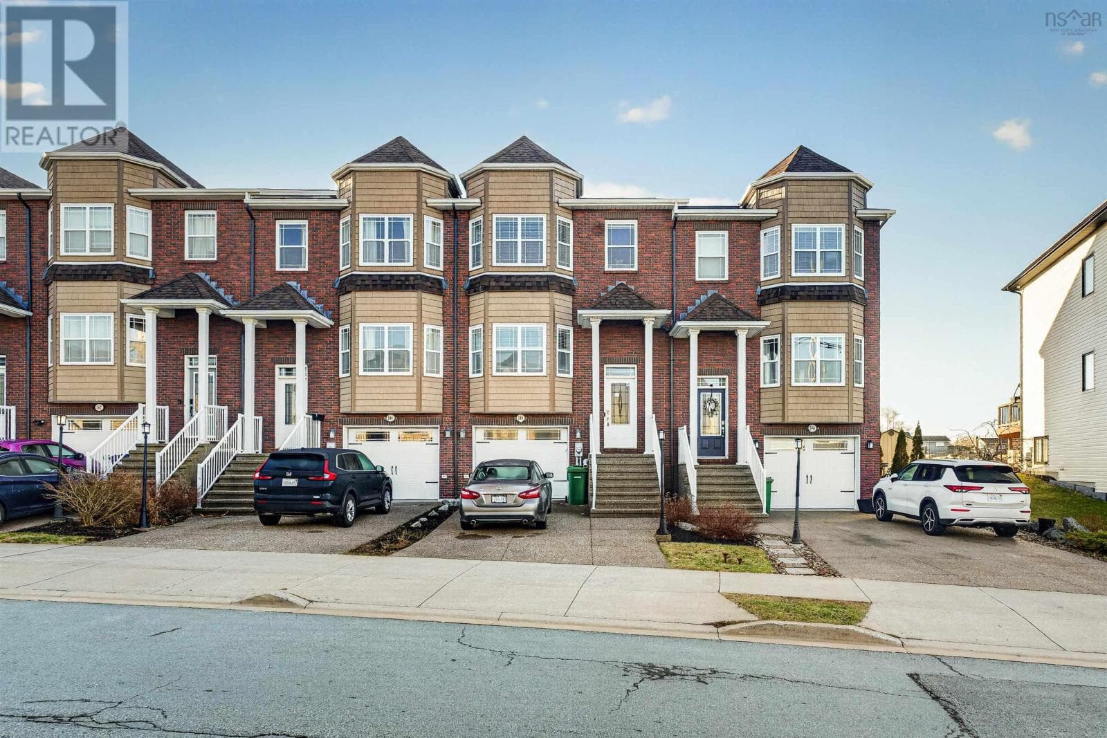 3 bed 4 bath single family at 146 Maple Grove Avenue — $664,900