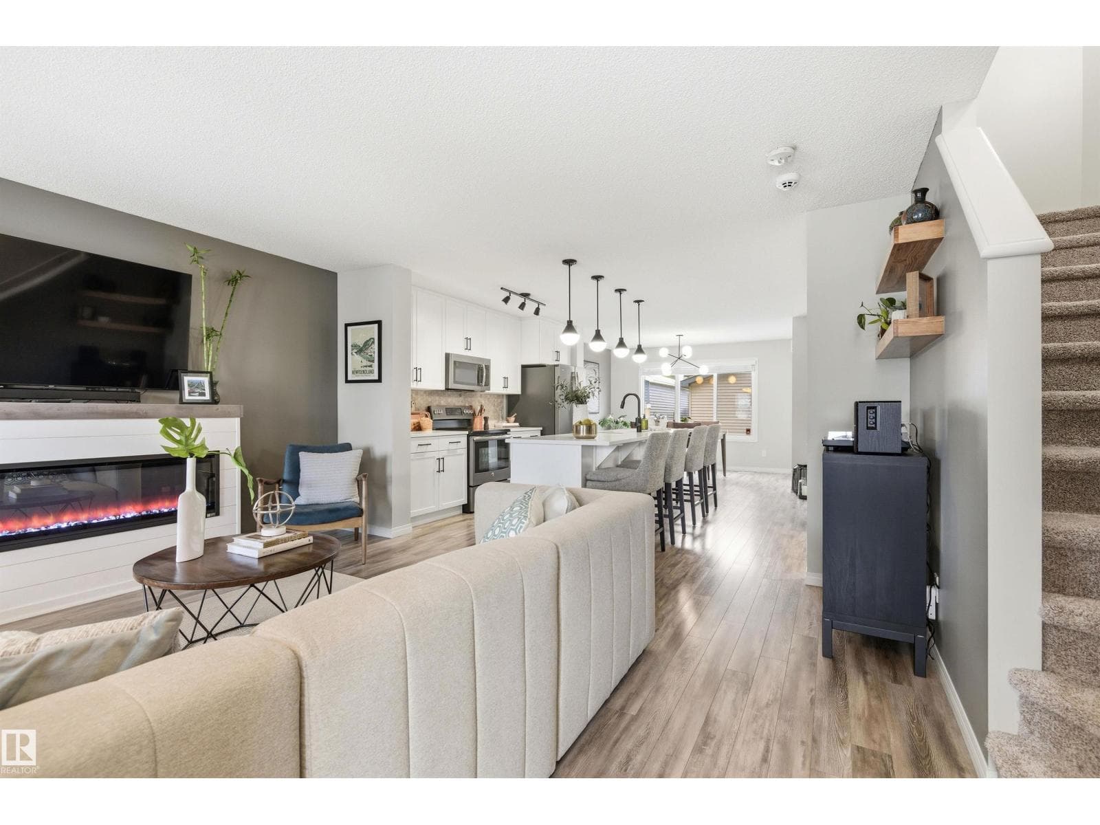 3247 CHERRY CR SW photo 5