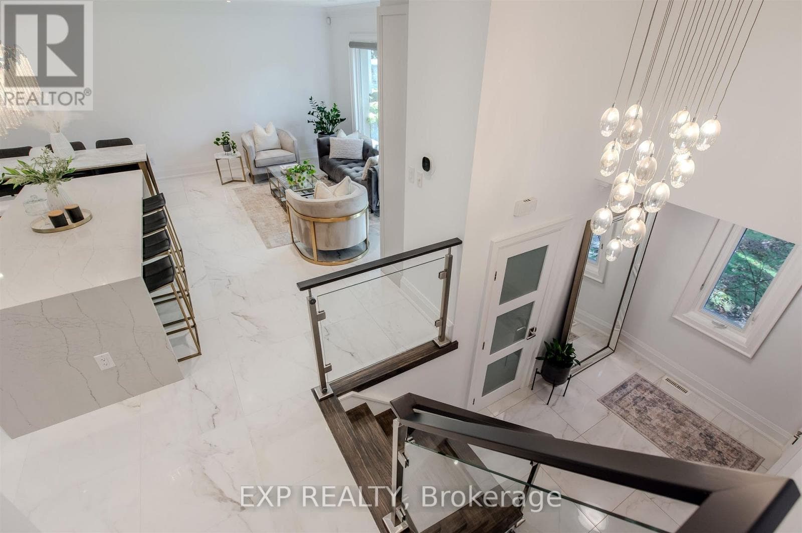 467 CAESAR AVENUE photo 4