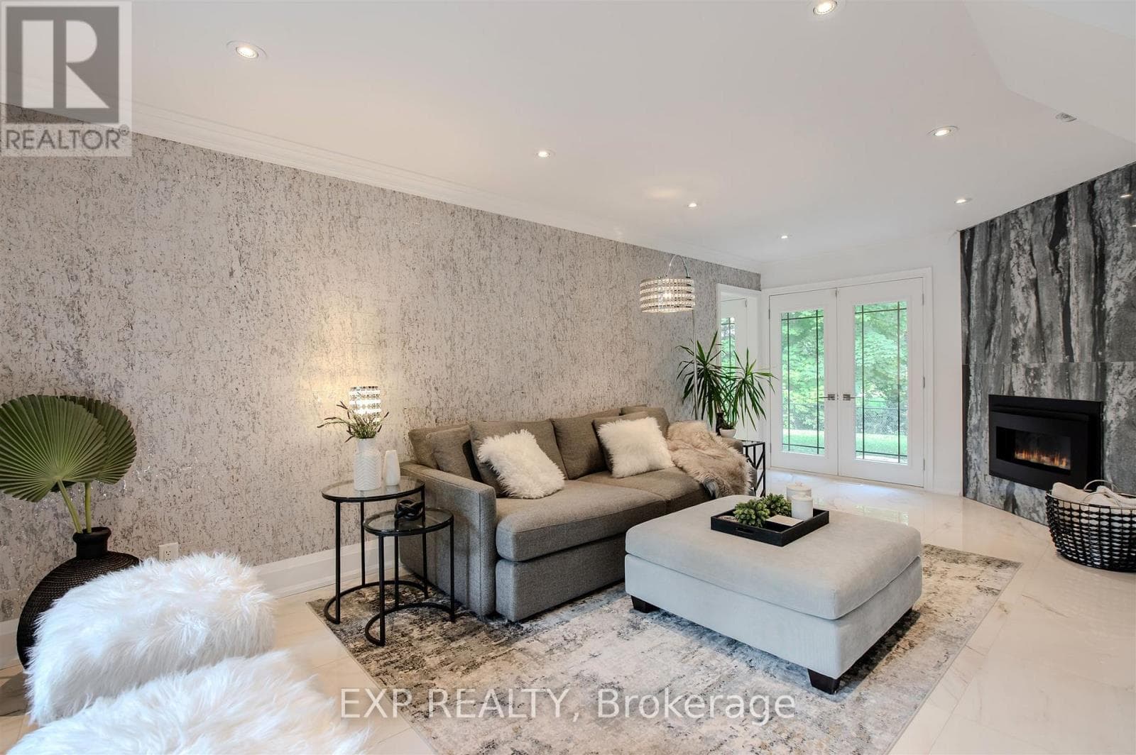 467 CAESAR AVENUE photo 5