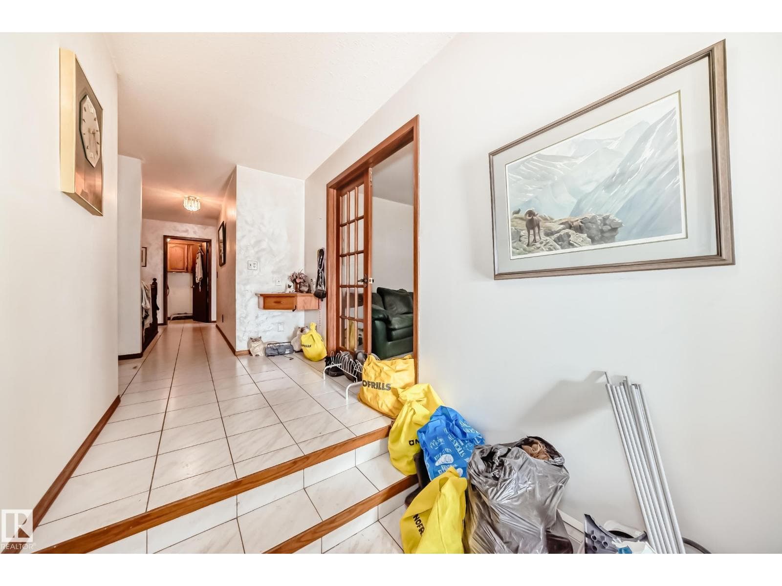 208 Willow CR photo 5