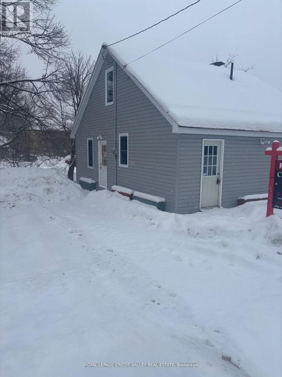 18 SNOW ROAD S photo 4