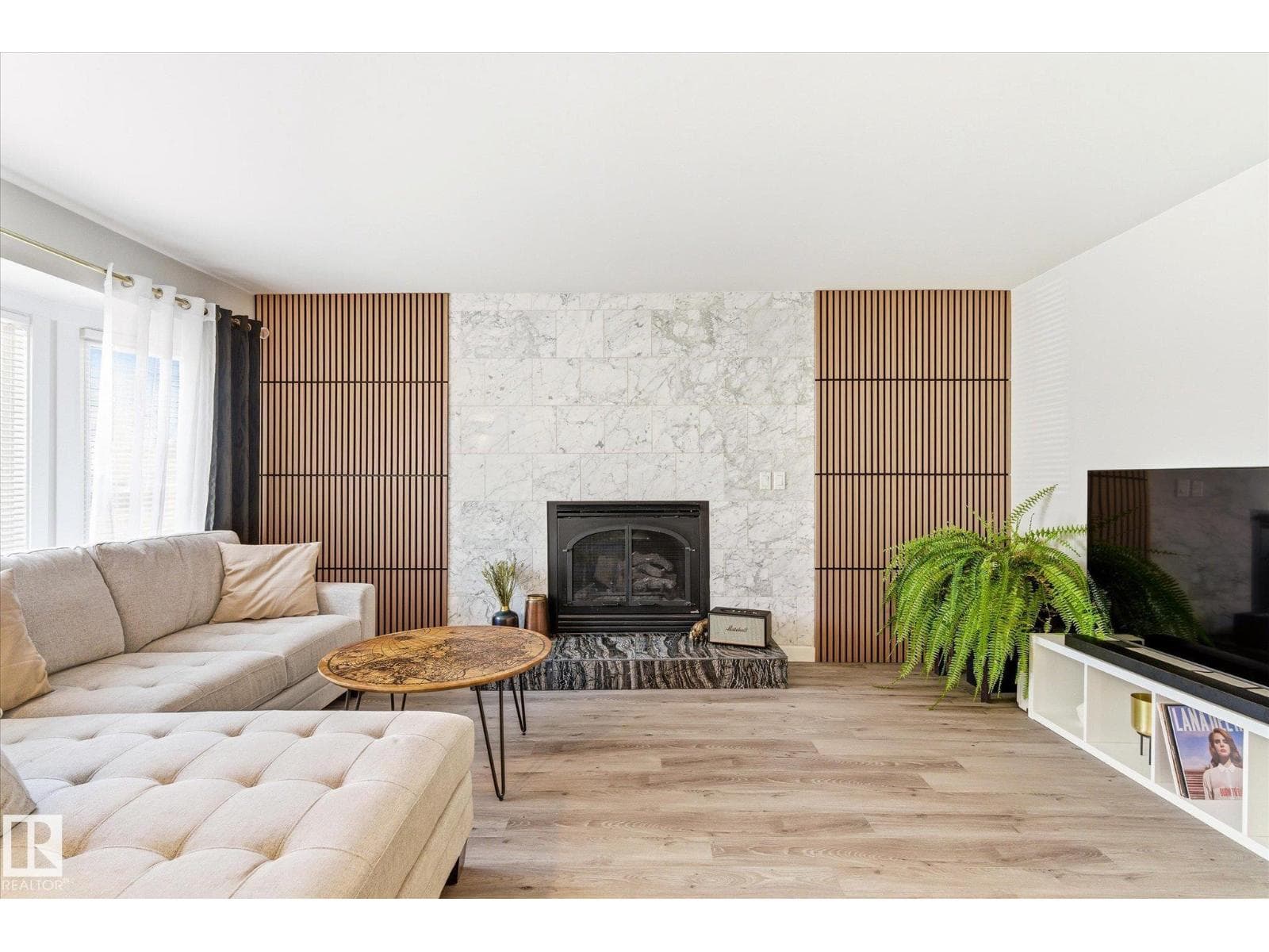 67 Arlington DR — photo 3