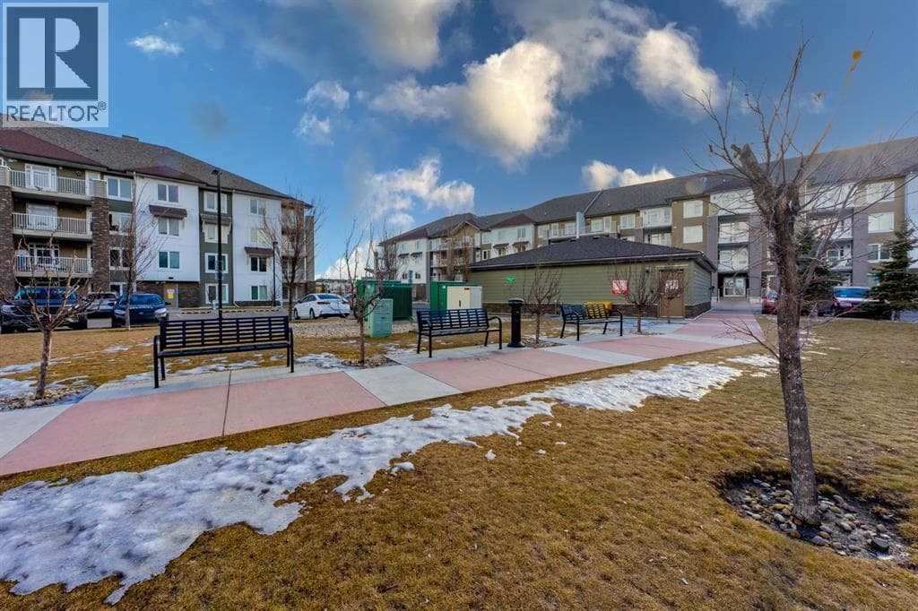 2104, 6118 80 Avenue NE photo 2