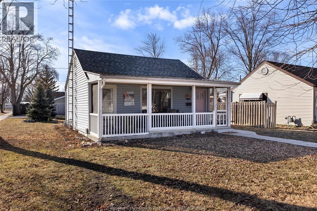 37 RICHARDSON AVENUE photo 2