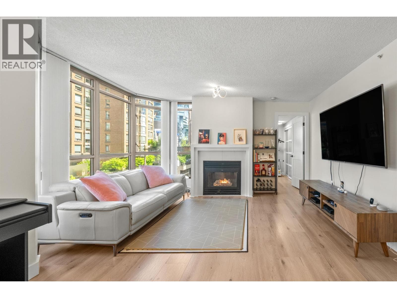 2 bed 2 bath single family at 706 867 HAMILTON STREET — $975,000