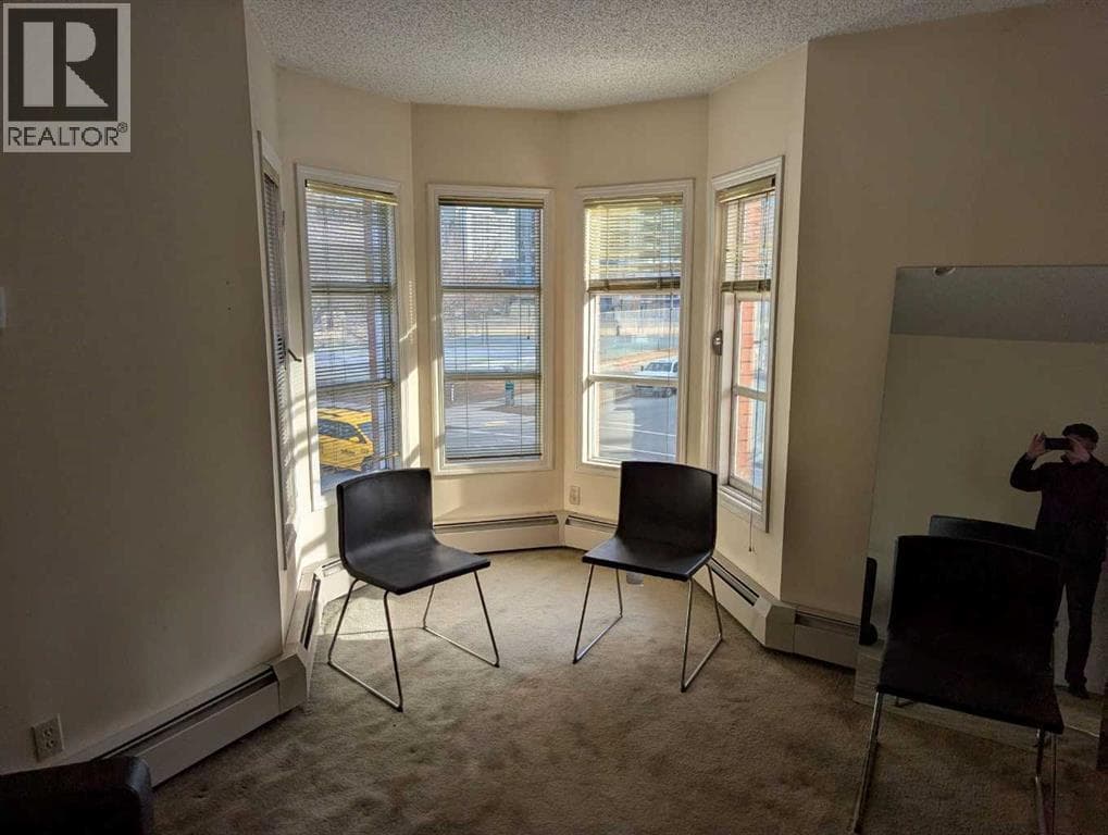 1401 2 Street SW photo 4