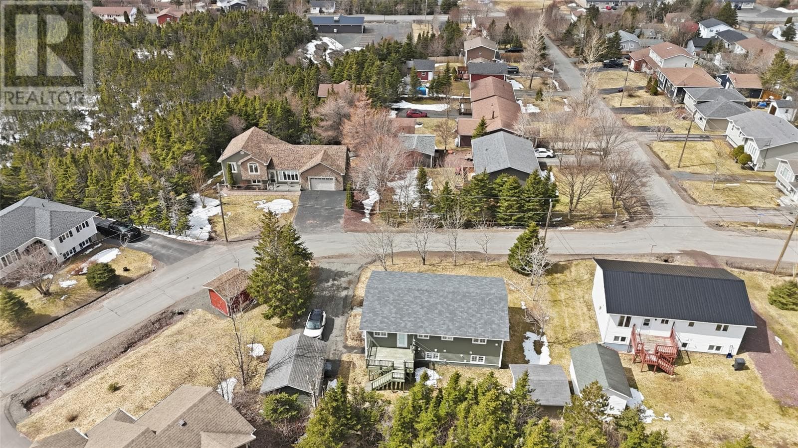 13 Augustus Drive photo 5