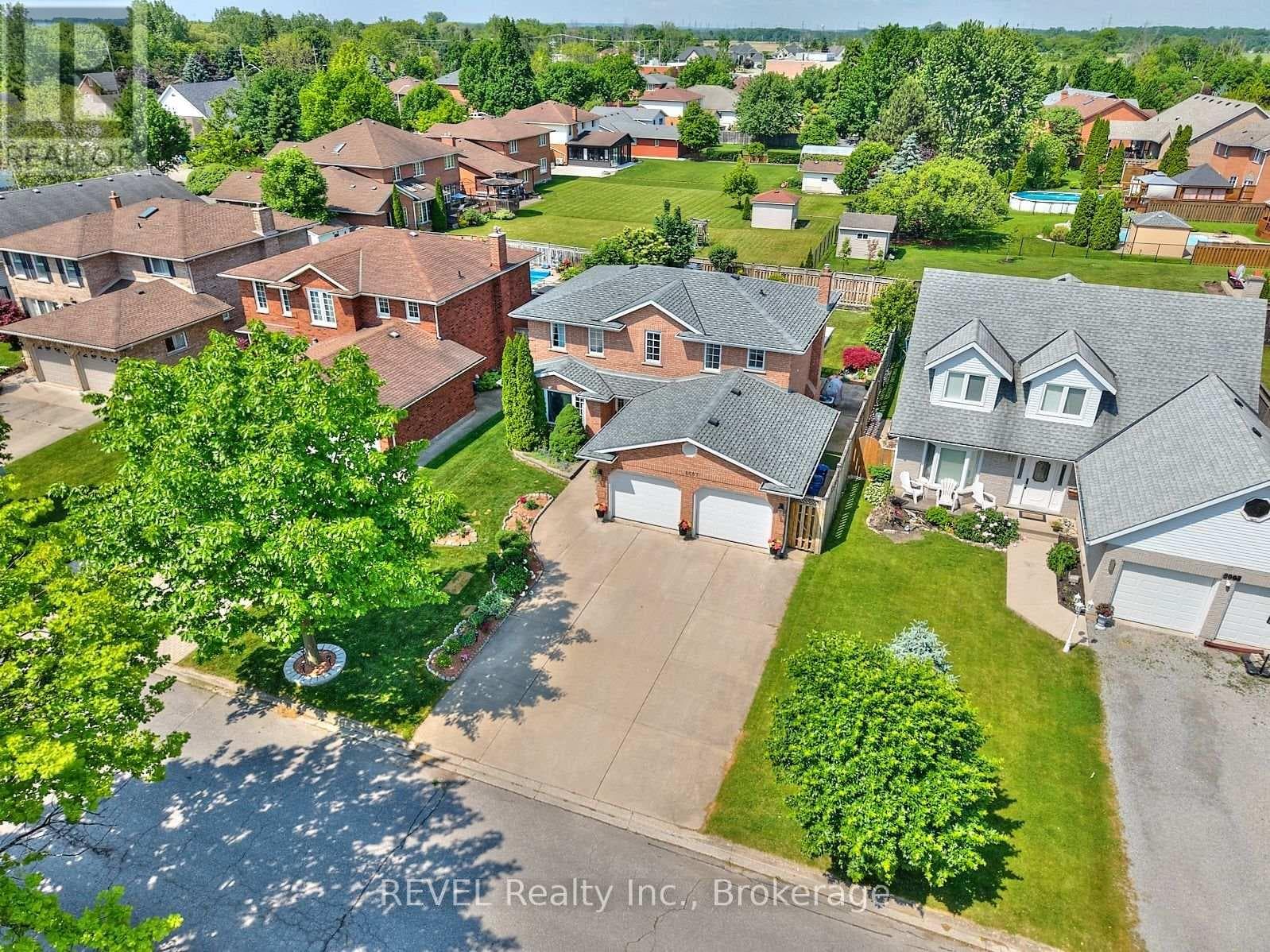 8007 OAKRIDGE DRIVE photo 2
