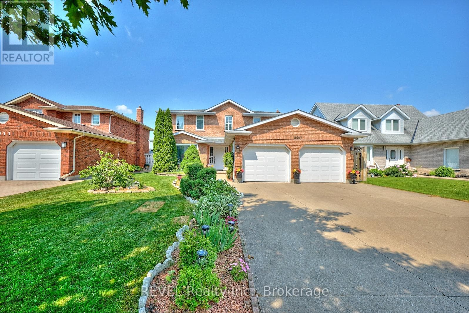 8007 OAKRIDGE DRIVE photo 4
