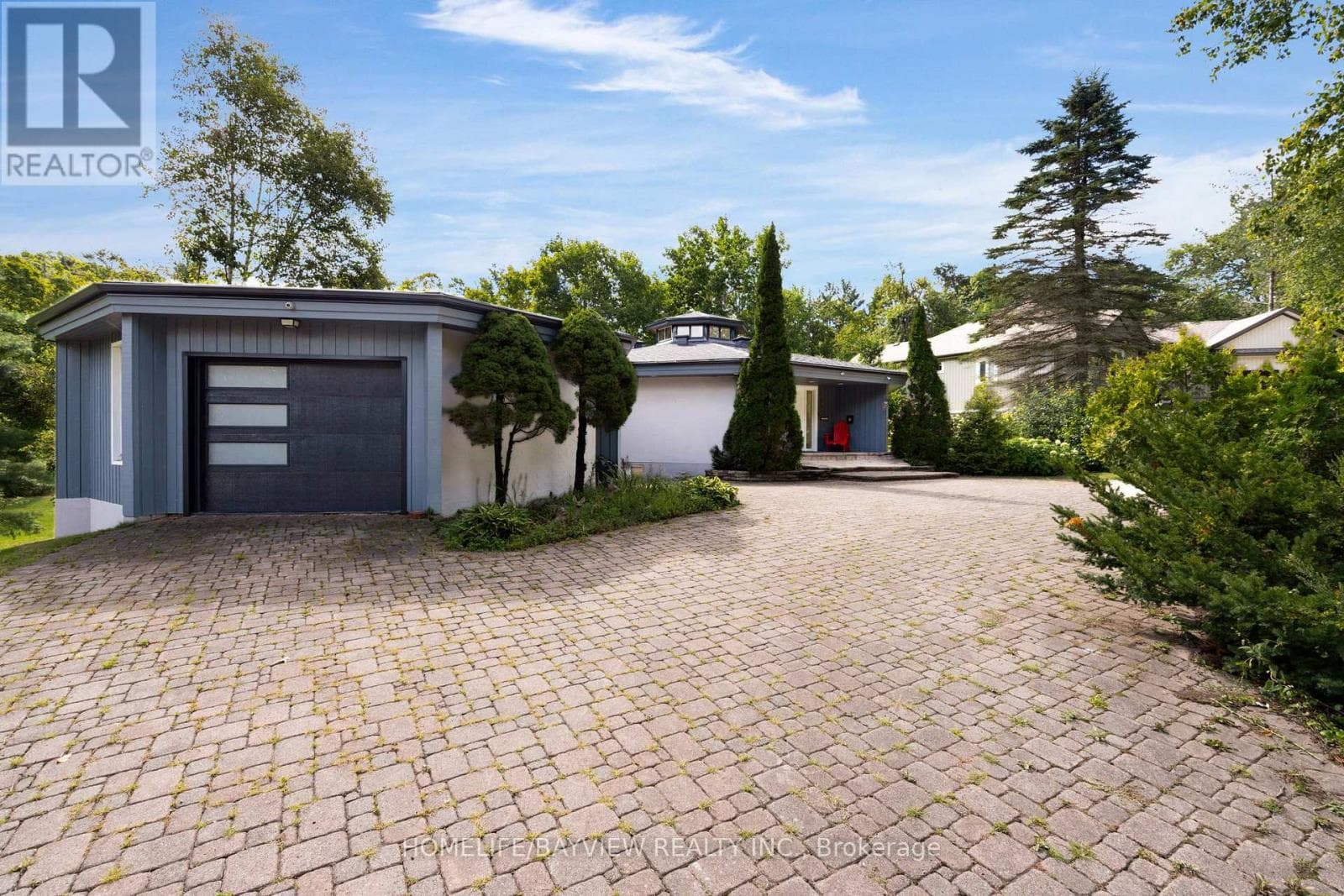 23 COUNTRY CLUB LANE photo 3