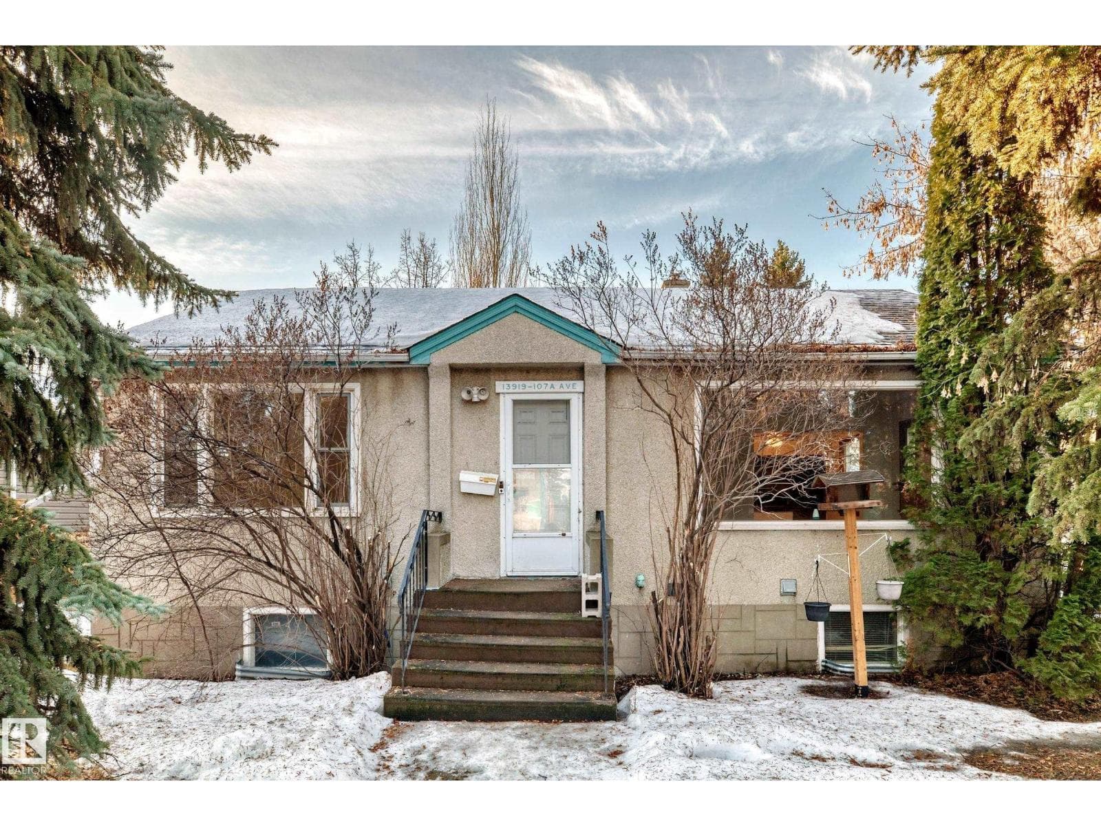 2 bed 1 bath single family at 13919 107A AVE NW — $389,000