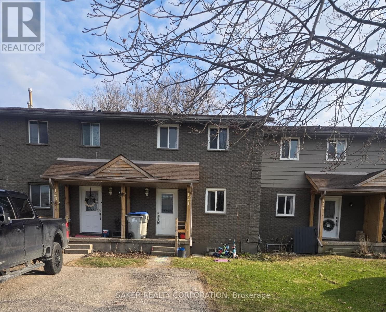 3 bed 2 bath single family at 141 SIMCOE STREET — $384,900