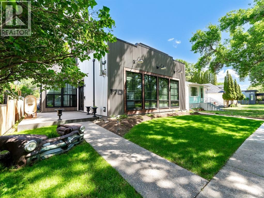 170 2 Street NW — photo 3