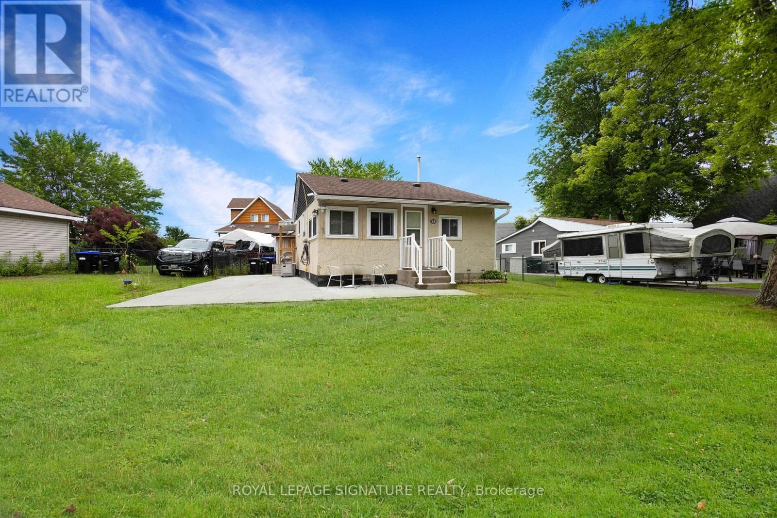 2 bed 1 bath single family at 25 PLAYFAIR DRIVE — $455,000