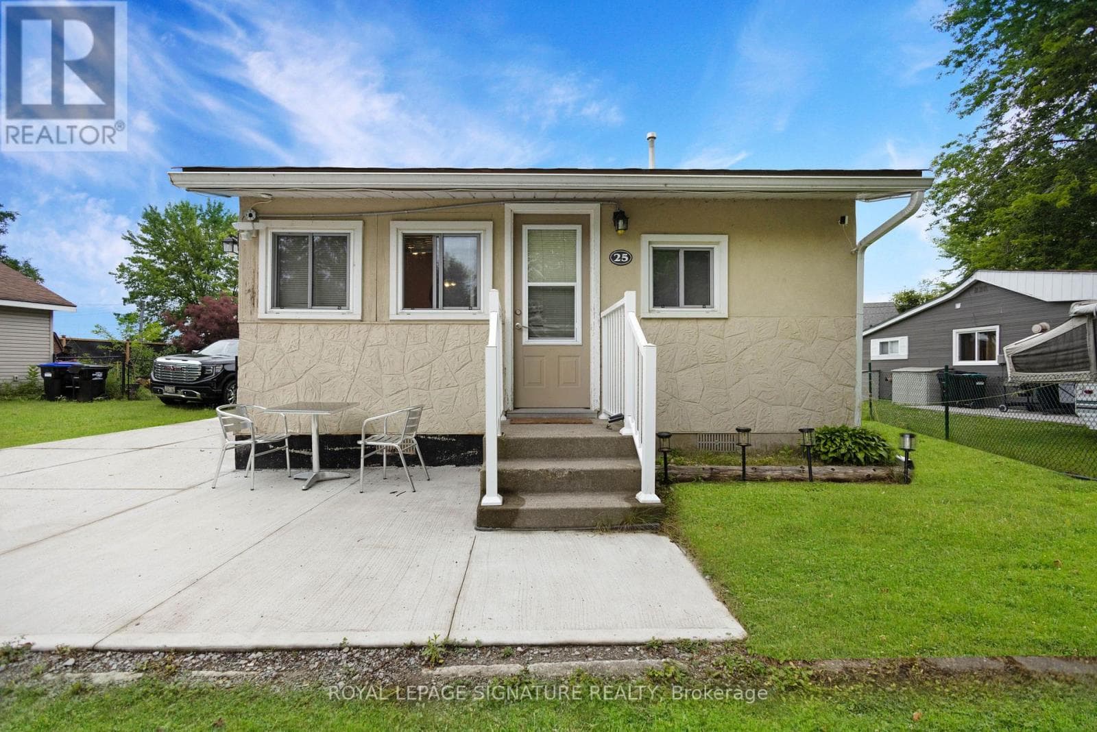 25 PLAYFAIR DRIVE photo 2